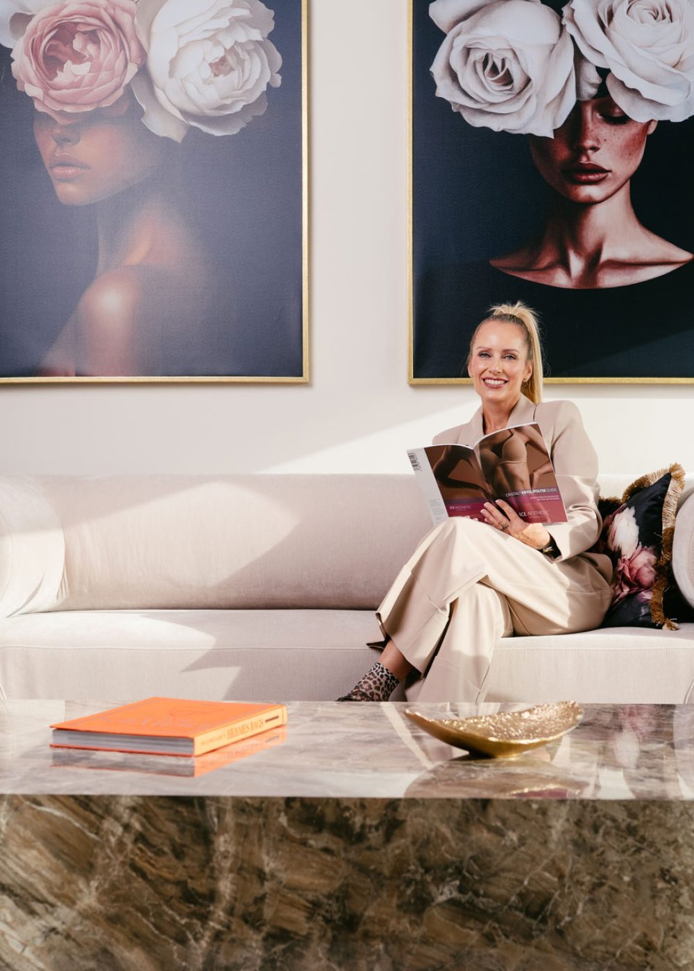 Lamare • Praxis für Plastische & Ästhetische Chirurgie - Patientin im Warteraum